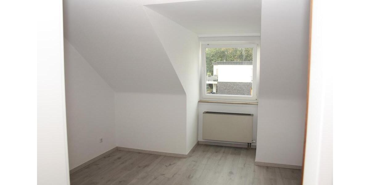 Dachgeschoßwohnung Recklinghausen Berghausen - 3 Zimmer, 60 m&sup2;, 515&euro; | Angebot:26603907