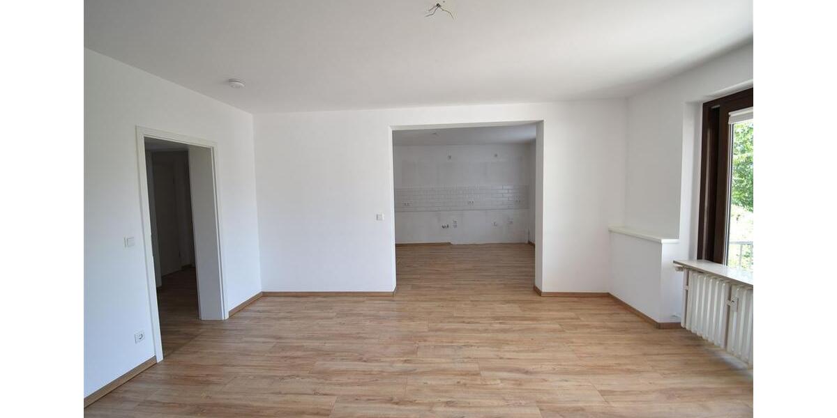 Etagenwohnung Essen Stadtbezirk VI - 4 Zimmer, 145 m&sup2;, 1.450&euro; | Angebot:22040281