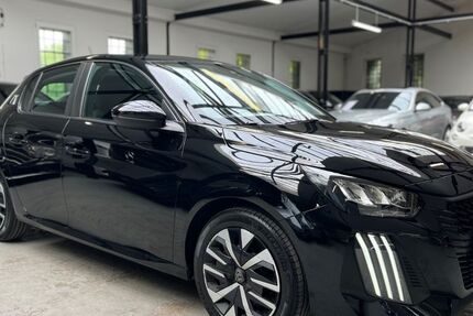 Peugeot 208 80.000 km 12.400 &euro; Velbert 42551