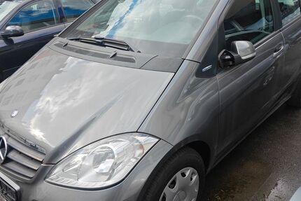 Mercedes-Benz A 160 164.000 km 3.999 &euro; Dinslaken 46535