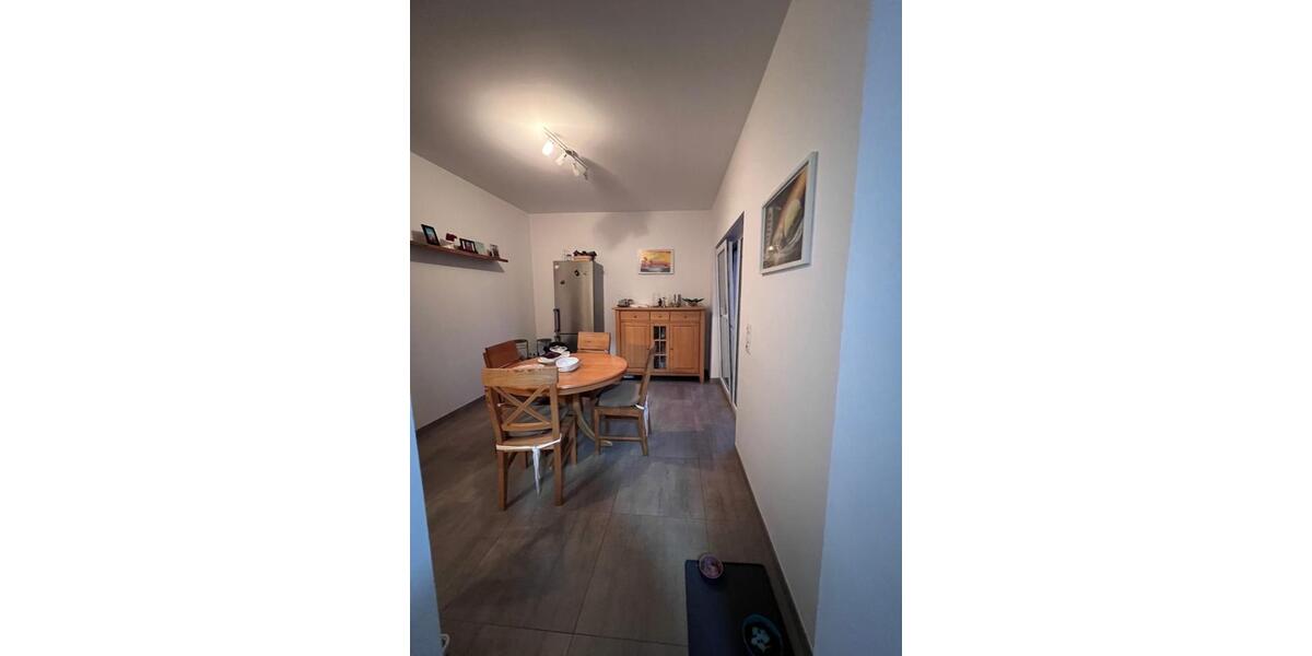 Etagenwohnung Hattingen - 5 Zimmer, 125 m&sup2;, 1.200&euro; | Angebot:25650066