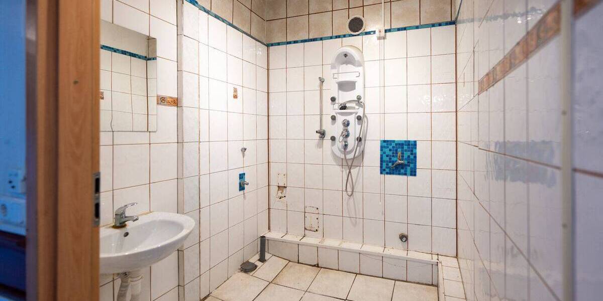 Mehrfamilienhaus, Wohnhaus Mülheim an der Ruhr / Schloß Broich Broich - 1 Zimmer, 425 m&sup2;, 650.000&euro; | Angebot:25738835