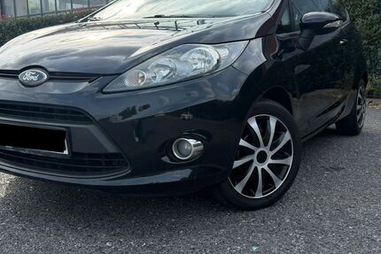 Ford Fiesta 122.000 km 3.980 &euro; Dortmund 44139