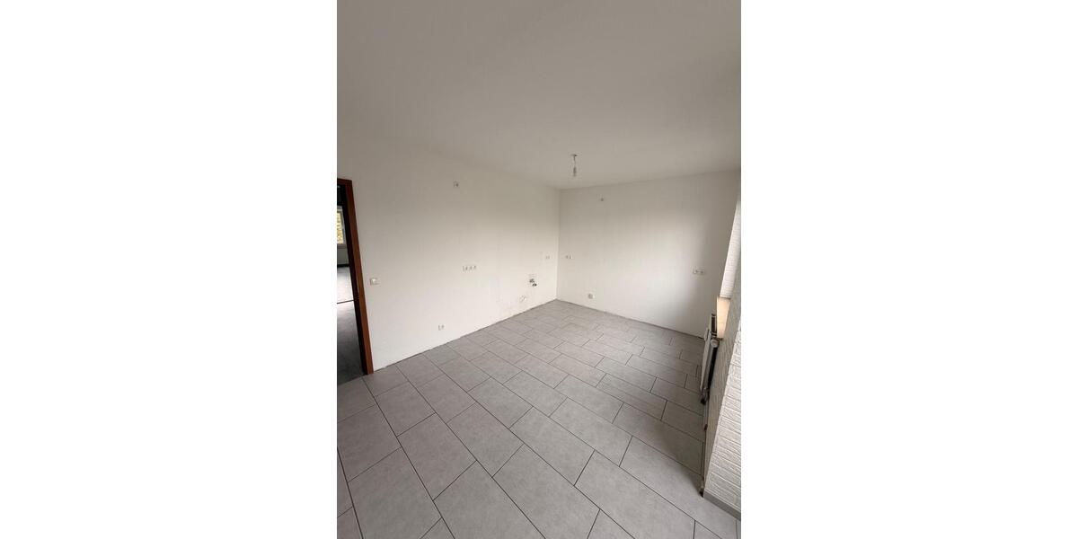 Etagenwohnung Bochum Altenbochum - 3 Zimmer, 83 m&sup2;, 760&euro; | Angebot:25918613