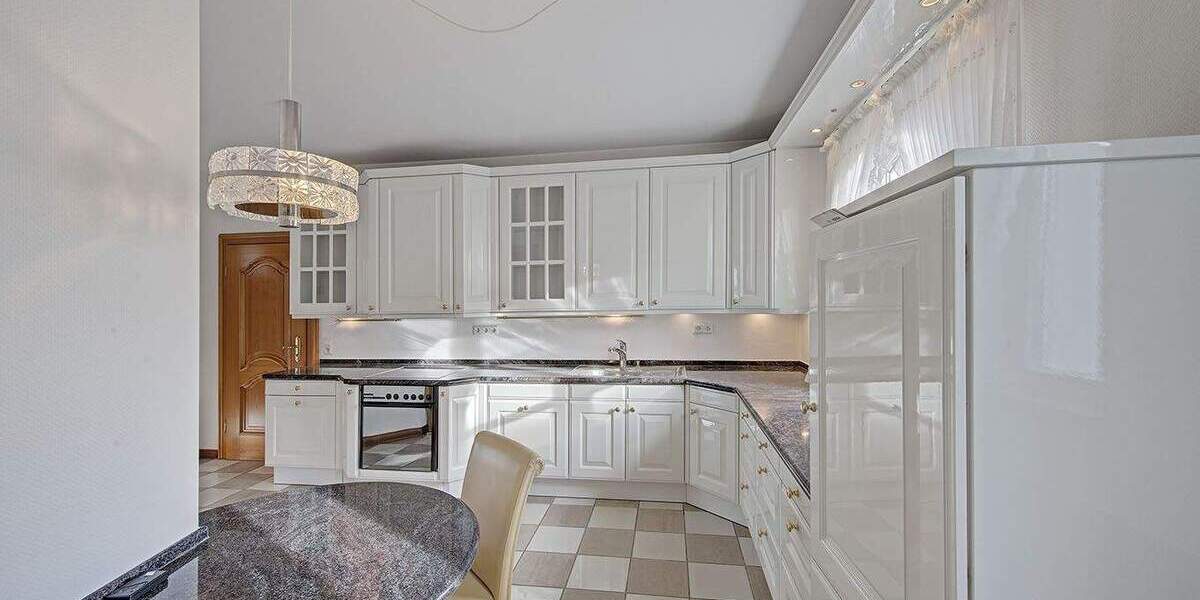 Etagenwohnung Herdecke - 4 Zimmer, 175 m&sup2;, 3.000&euro; | Angebot:25685362