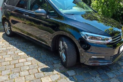 VW Touran 161.400 km 11.200 &euro; Gladbeck 45966