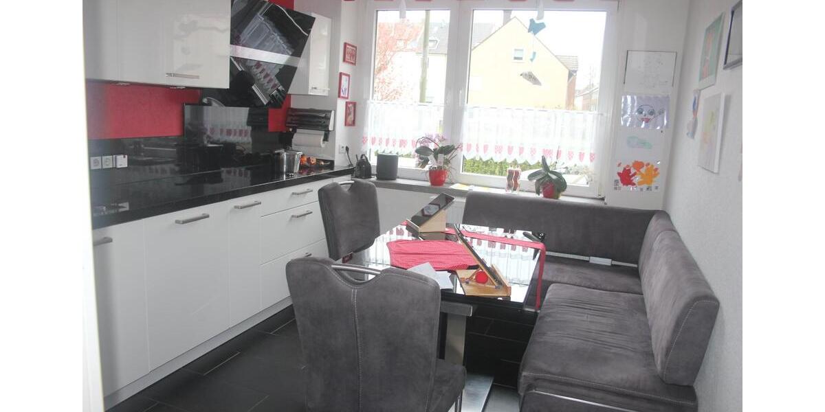 Etagenwohnung Gelsenkirchen Erle - 5 Zimmer, 180 m&sup2;, 240.000&euro; | Angebot:26020590