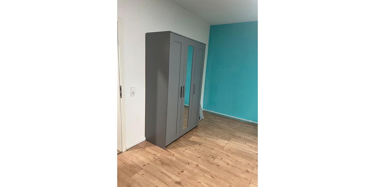 Etagenwohnung Essen Stadtbezirk VI - 1 Zimmer, 16 m&sup2;, 350&euro; | Angebot:24983387
