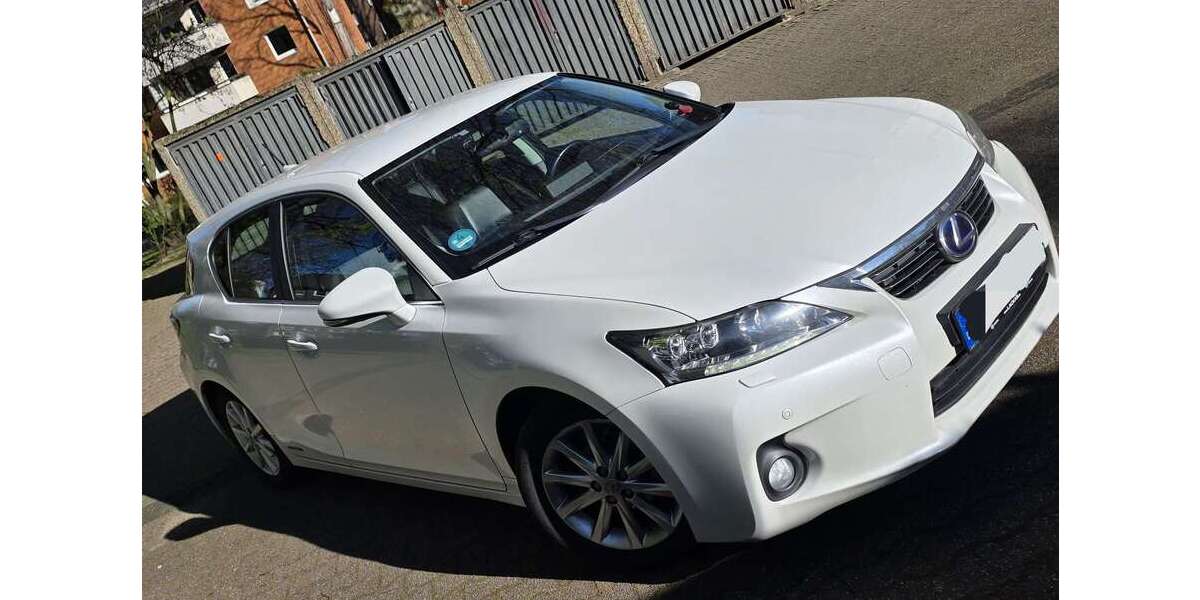 Lexus CT 200h 108.000 km 12.999 &euro; Herne 44629