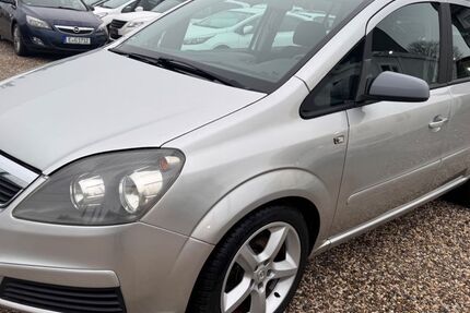 Opel Zafira 157.000 km 5.499 &euro; Essen 45355