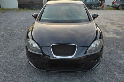 Seat Leon 215.000 km 2.800 &euro; Remscheid 42853