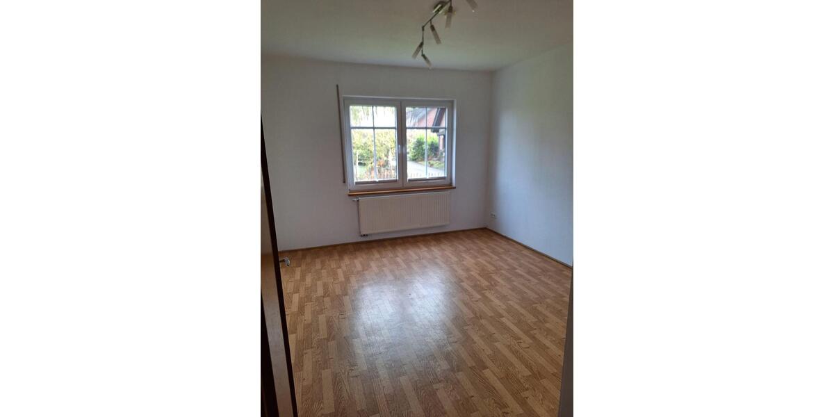 Erdgeschoßwohnung Schermbeck - 3 Zimmer, 77 m&sup2;, 600&euro; | Angebot:26564973