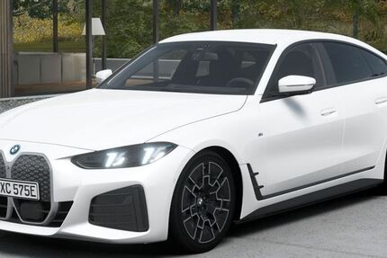 BMW i4 28.314 km 52.940 &euro; Mülheim 45472