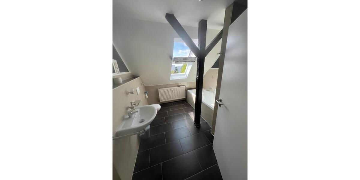 Dachgeschoßwohnung Herten - 3 Zimmer, 89 m&sup2;, 950&euro; | Angebot:26026037