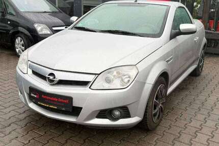 Opel Tigra 95.000 km 3.699 &euro; Bottrop 46238