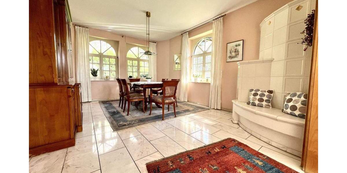 Einfamilienhaus Gladbeck Mitte - 9 Zimmer, 307 m&sup2;, 930.000&euro; | Angebot:25670854