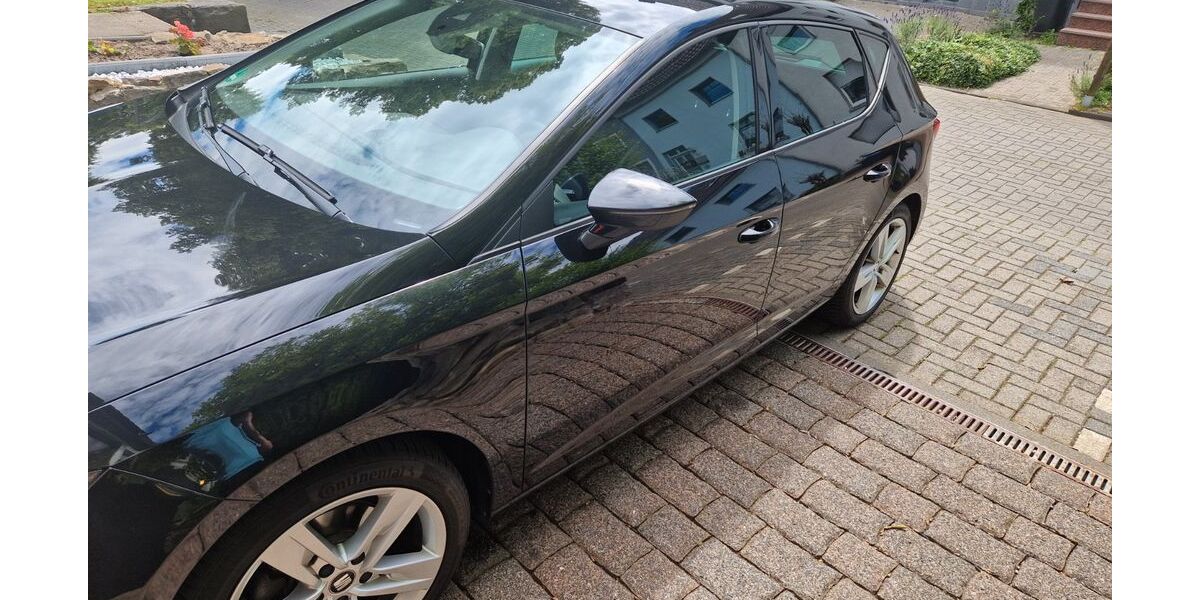 Seat Leon 101.000 km 13.200 &euro; Dinslaken 46539