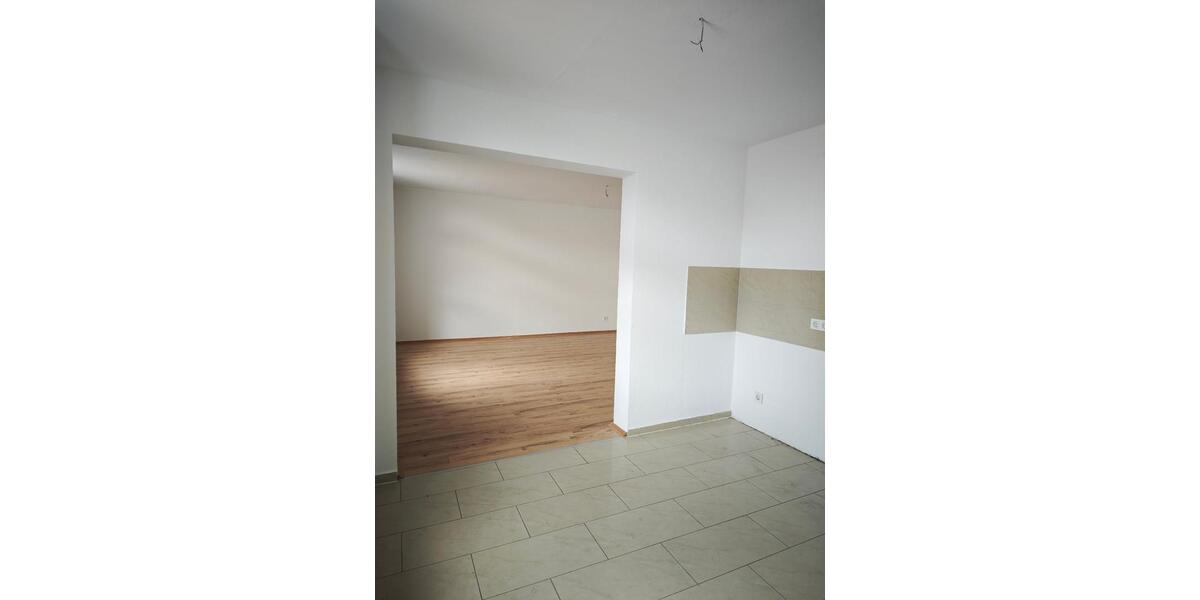 Dachgeschoßwohnung Gelsenkirchen Ückendorf - 3.5 Zimmer, 95 m&sup2;, 650&euro; | Angebot:26535417