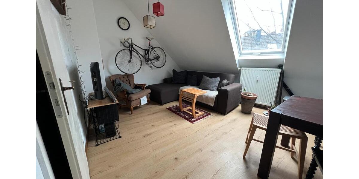 Dachgeschoßwohnung Witten - 2 Zimmer, 40 m&sup2;, 770&euro; | Angebot:25105127
