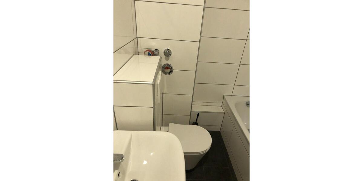 Erdgeschoßwohnung Essen Frillendorf - 3 Zimmer, 75 m&sup2;, 2.200&euro; | Angebot:26582048