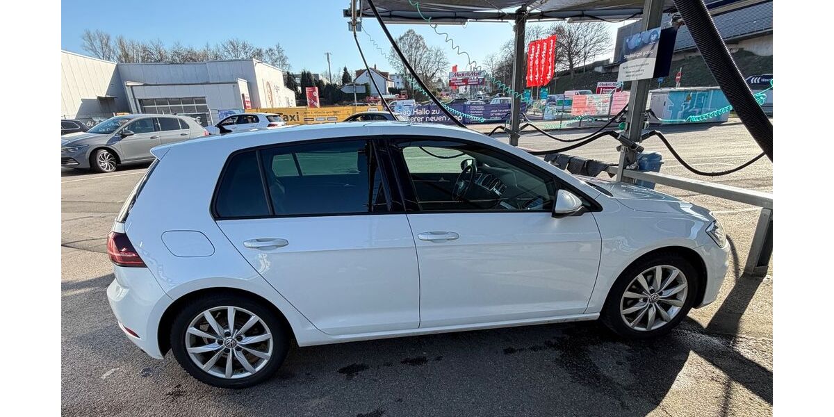 VW Golf 97.700 km 14.900 &euro; Bochum 44805