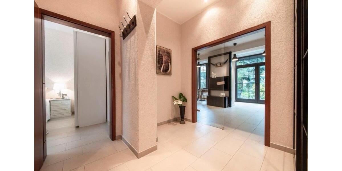 Erdgeschoßwohnung Essen Stadtbezirk V - 2 Zimmer, 67 m&sup2;, 700&euro; | Angebot:25234443