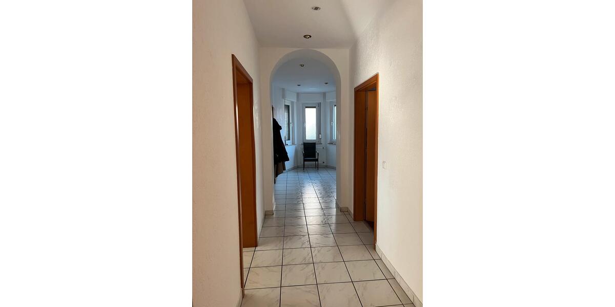 Erdgeschoßwohnung Bochum Höntrop - 3.5 Zimmer, 133 m&sup2;, 1.350&euro; | Angebot:26036349