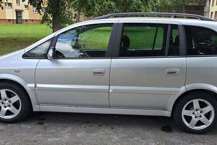 Opel Zafira 133.500 km 4.900 &euro; Herne 44649