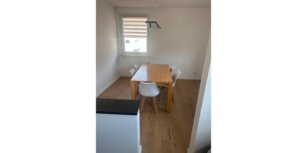 Etagenwohnung Essen Stadtbezirk III - 4.5 Zimmer, 80 m&sup2;, 1.100&euro; | Angebot:26048124