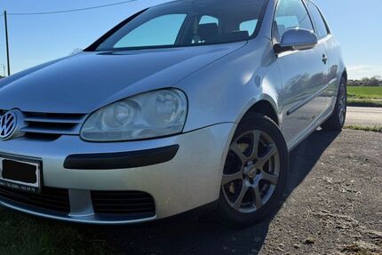 VW Golf 235.800 km 2.900 &euro; Dinslaken 46539