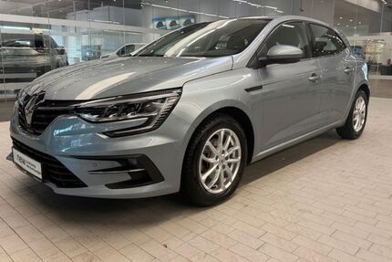 Renault Megane 50.222 km 13.990 &euro; Oberhausen (am CentrO) 46047