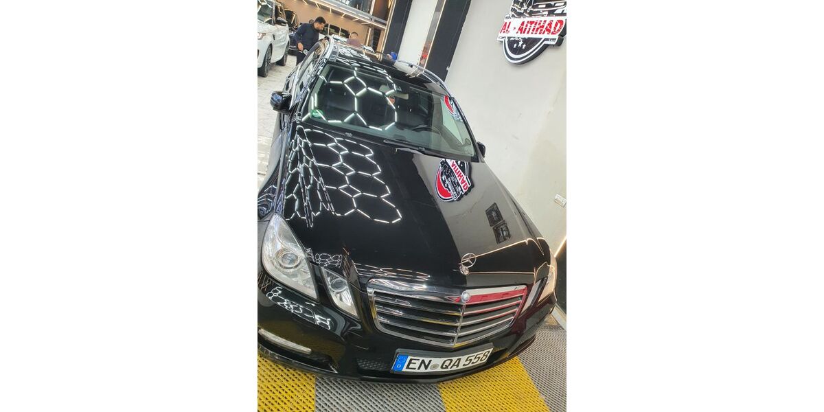 Mercedes-Benz 200 159.000 km 9.900 &euro; Wetter 58300