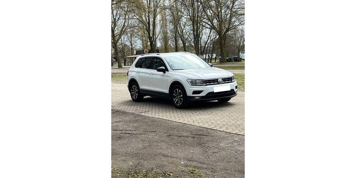 VW Tiguan 129.700 km 17.900 &euro; Oberhausen 46045