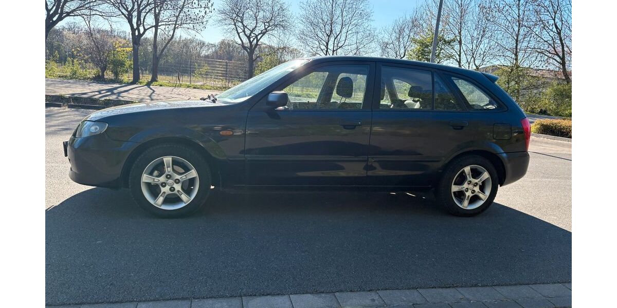 Mazda 323 141.500 km 1.299 &euro; Recklinghausen 45661