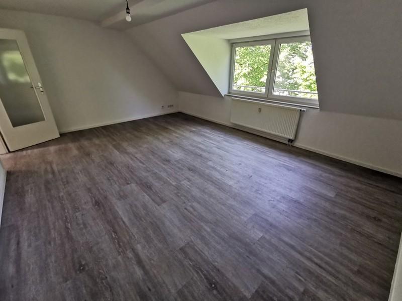 Dachgeschoßwohnung Gladbeck Brauck - 3 Zimmer, 66 m&sup2;, 485&euro; | Angebot:23949315
