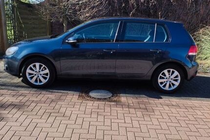 VW Golf 216.000 km 4.500 &euro; Hünxe 46569