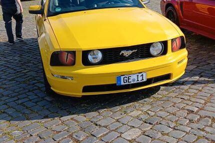 Ford Mustang 267.500 km 9.999 &euro; Gelsenkirchen 45884