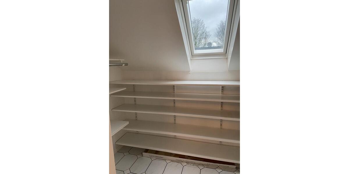 Dachgeschoßwohnung Bochum Bochum-Mitte - 2 Zimmer, 77 m&sup2;, 850&euro; | Angebot:26676634