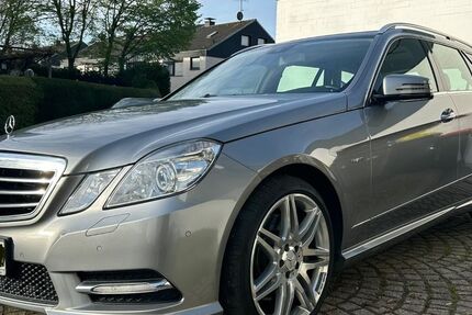 Mercedes-Benz E 350 207.000 km 14.700 &euro; Dinslaken 46535