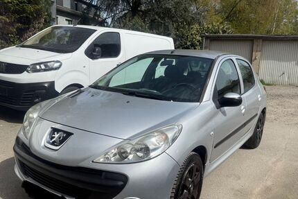 Peugeot 206 187.000 km 1.500 &euro; Essen 45143