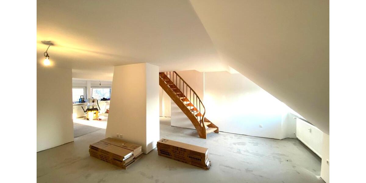 Dachgeschoßwohnung Dortmund Eving - 4.5 Zimmer, 115 m&sup2;, 1.100&euro; | Angebot:25934330