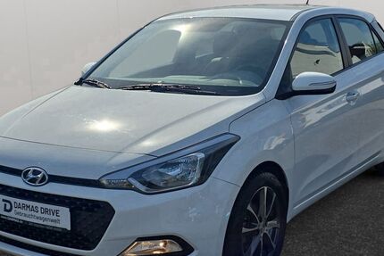 Hyundai i20 27.287 km 9.990 &euro; Recklinghausen 45657