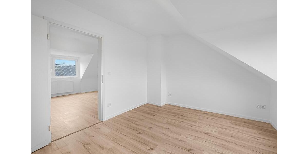 Dachgeschoßwohnung Gelsenkirchen Erle - 4 Zimmer, 81 m&sup2;, 800&euro; | Angebot:25986116