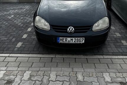 VW Golf 121.000 km 3.299 &euro; Herne 44651