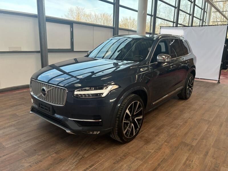 Volvo XC90 225.271 km 24.900 &euro; Oberhausen 46045