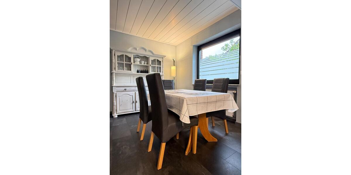 Doppelhaushälfte Schermbeck - 5 Zimmer, 185 m&sup2;, 1.600&euro; | Angebot:26533130