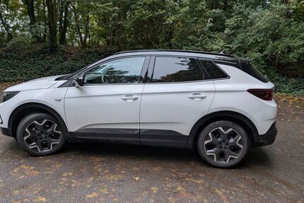 Opel Grandland (X) 13.950 km 22.222 &euro; Dorsten 46286