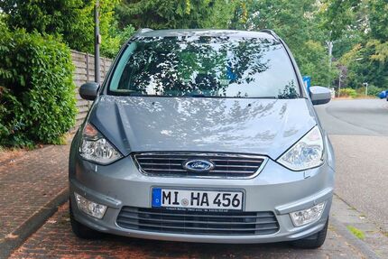 Ford Galaxy 166.000 km 9.999 &euro; Marl 45772