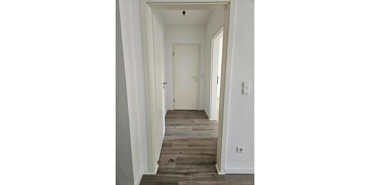Erdgeschoßwohnung Bochum Günnigfeld - 3 Zimmer, 92 m&sup2;, 1.200&euro; | Angebot:24103171