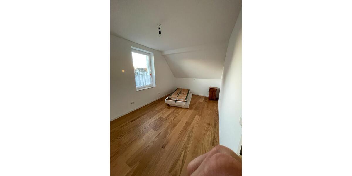 Etagenwohnung Recklinghausen Berghausen - 3 Zimmer, 85 m&sup2;, 1.560&euro; | Angebot:24575930